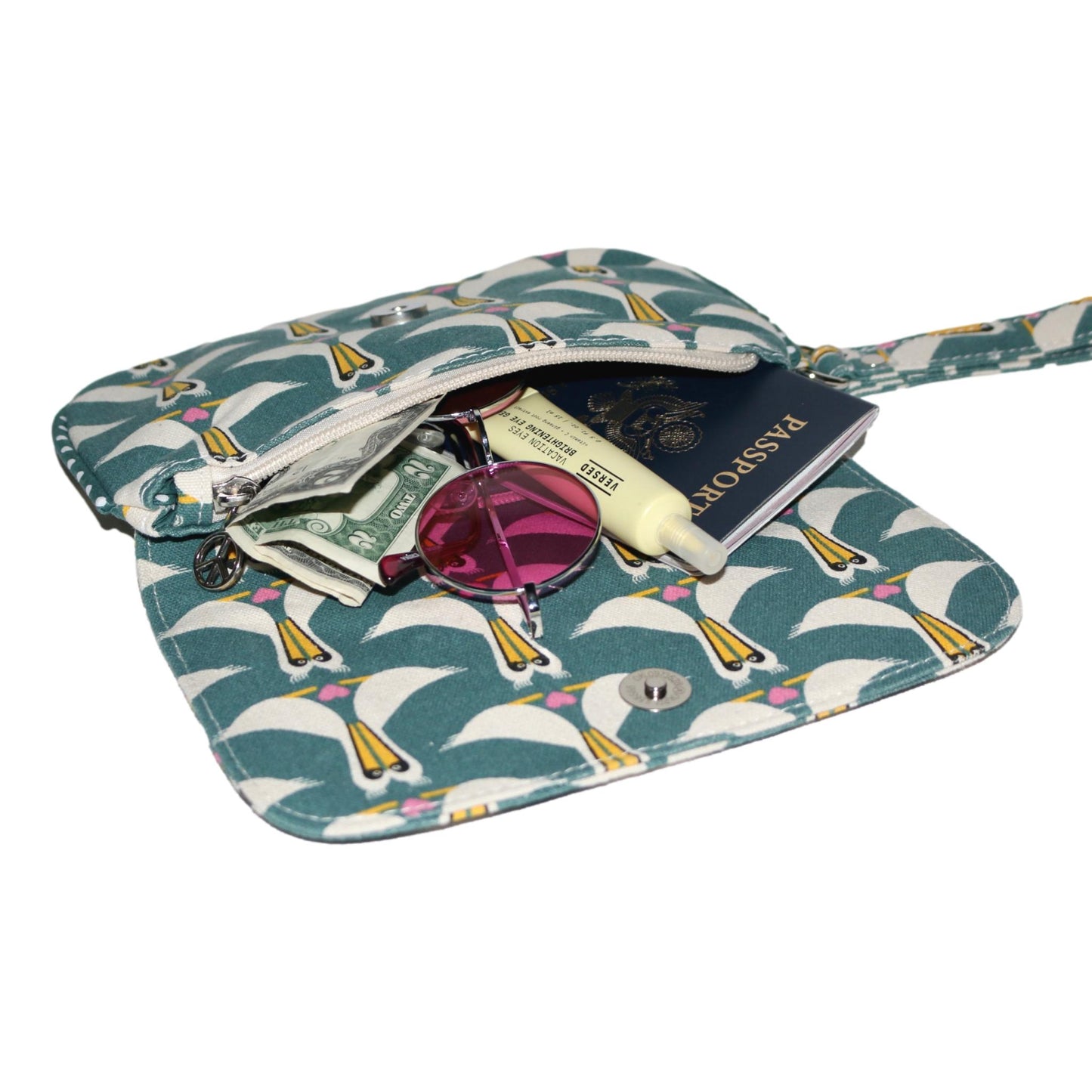 Wristlet Pelican